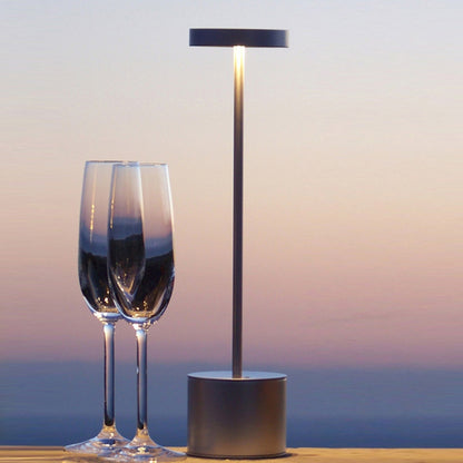Wireless rechargeable lamp