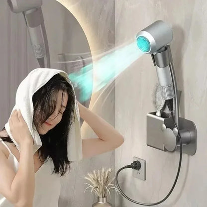 Easy-to-use hair dryer holder for a convenient drying experience